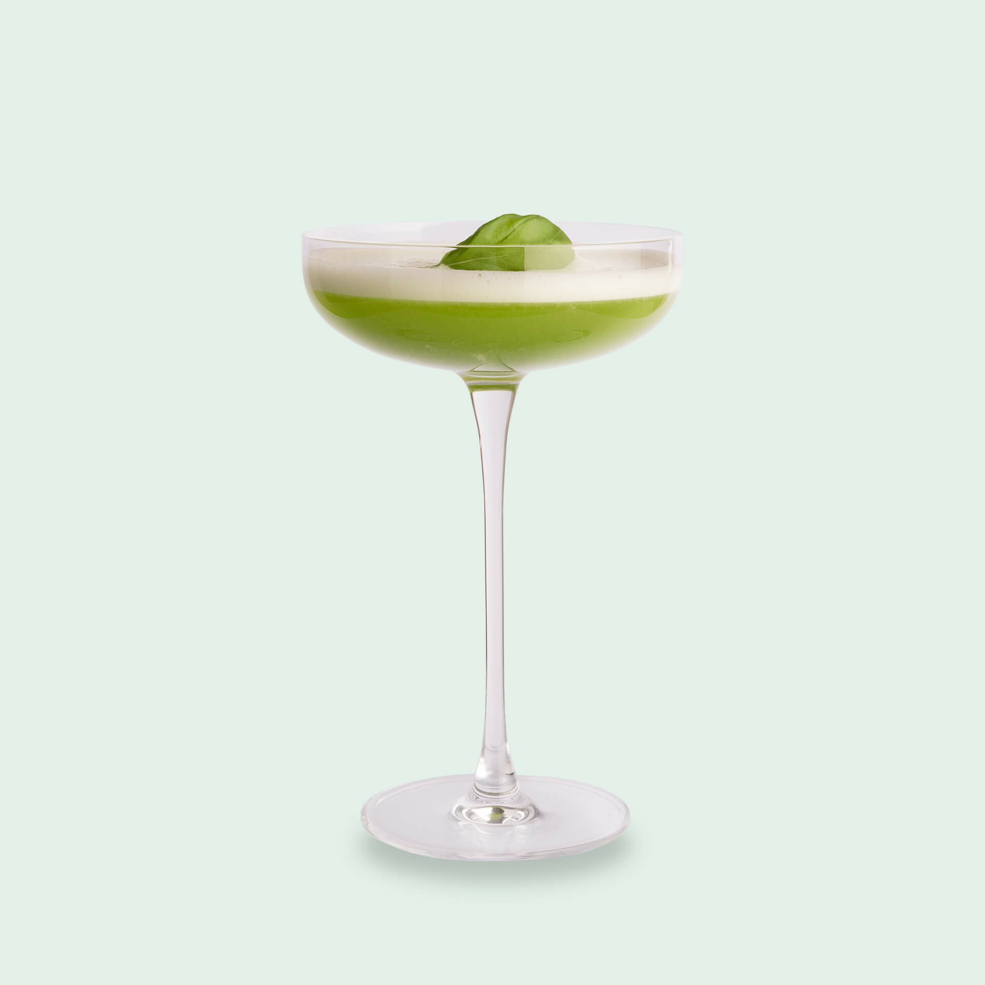 Gin Cocktails mit Basilikum: Green Lady aus dem Gin Cocktail Tasting Set 