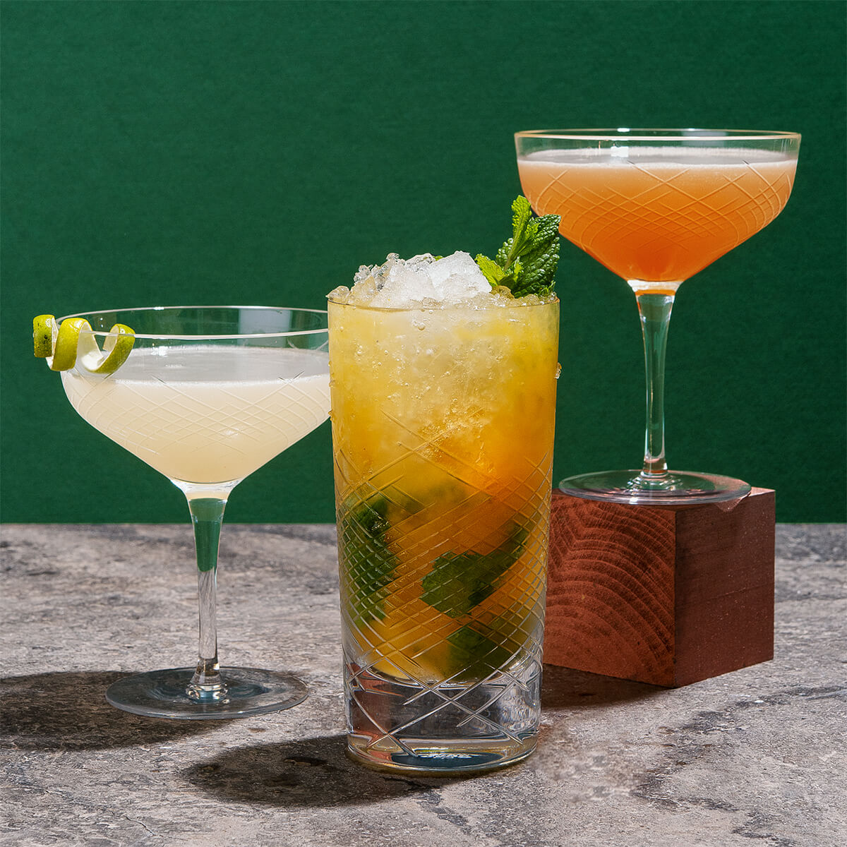 Cocktail Rezept Handbuch von Drink Syndikat - Mai Tai, Caipirinha oder Daquiri