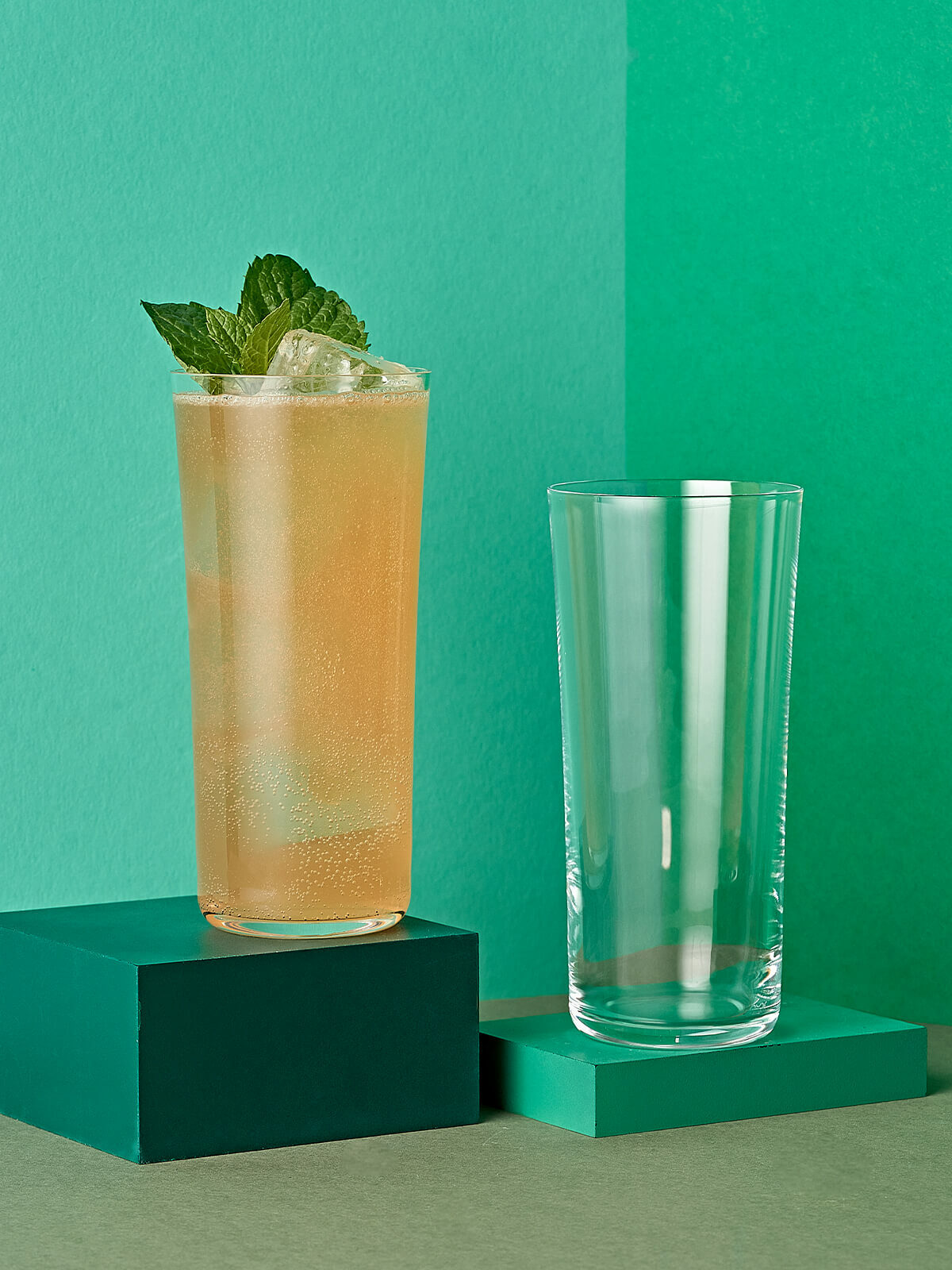 Nude Remy Savage Highball Cocktail Glas für ein Cocktail Tasting bei Drink Syndikat