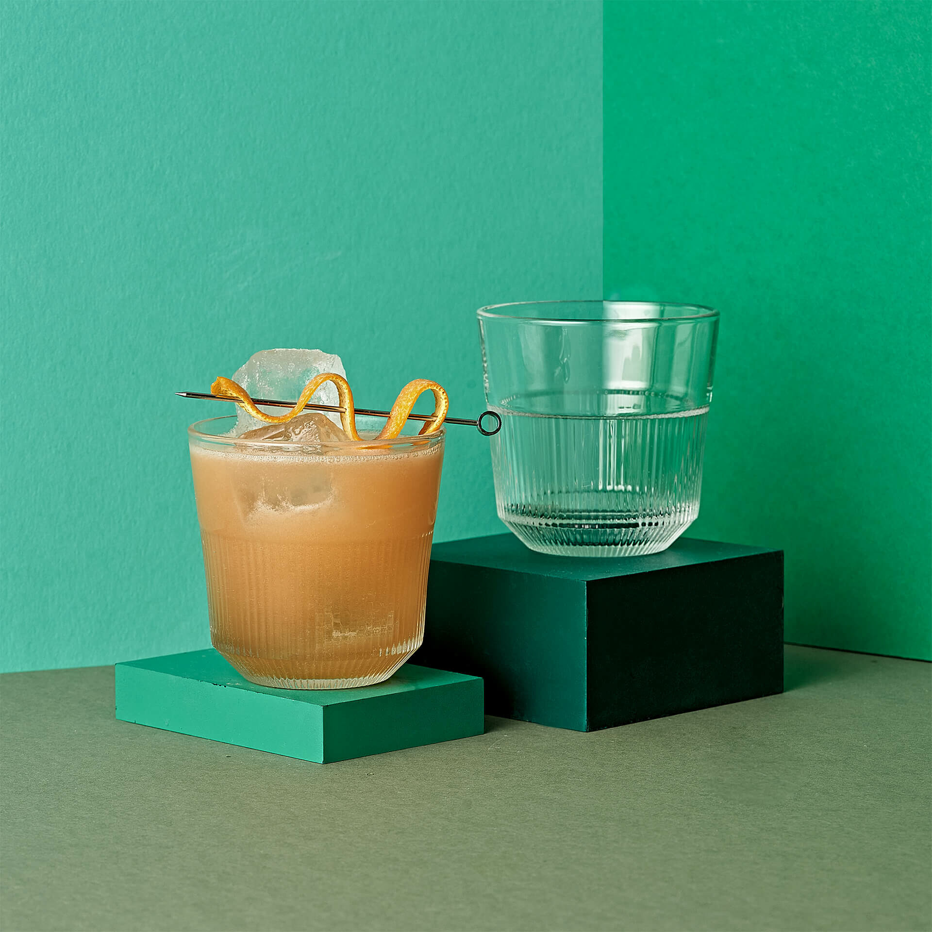 Rayo Rocks Whiskey Tumbler von Royal Leerdam - Cocktail Gläser bei Drink Syndikat