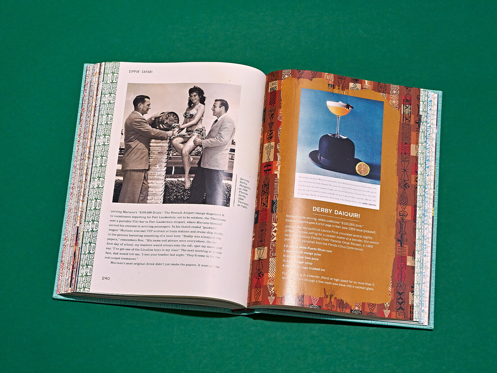 Zu sehen ist das aufgeschlagene Buch Sippin-Safari-von-Jeff-Berry-Rezepte-und-Geschichten. Es sind sehr farbenfrohe Seiten.